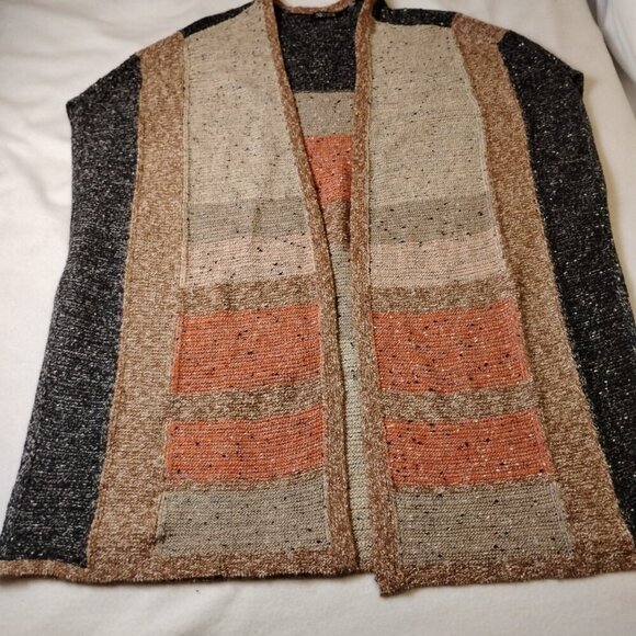 Nic + Zoe Tan and Gray Sleeveless Cardigan, Medium - Picture 3 of 7